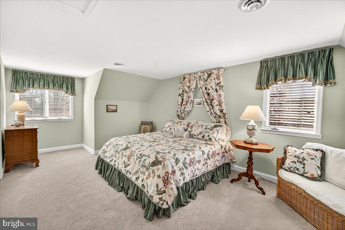 BROOK HOLLOW - Residential