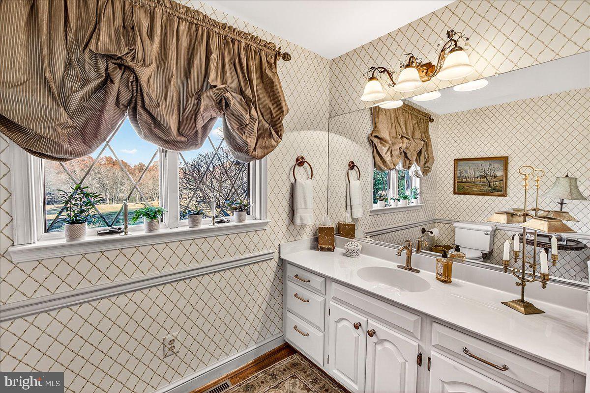 BROOK HOLLOW - Residential