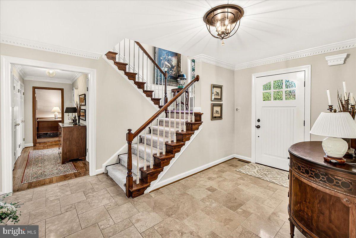 BROOK HOLLOW - Residential