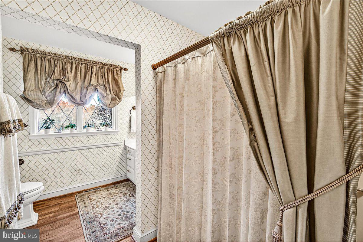 BROOK HOLLOW - Residential