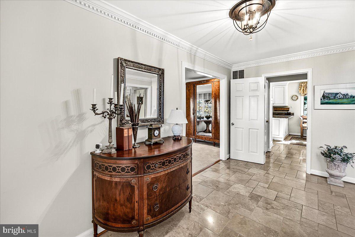 BROOK HOLLOW - Residential