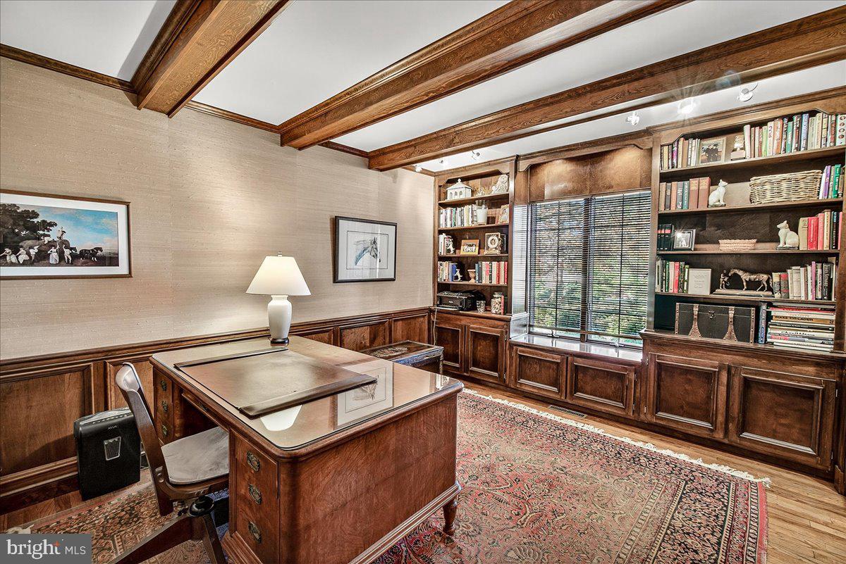 BROOK HOLLOW - Residential