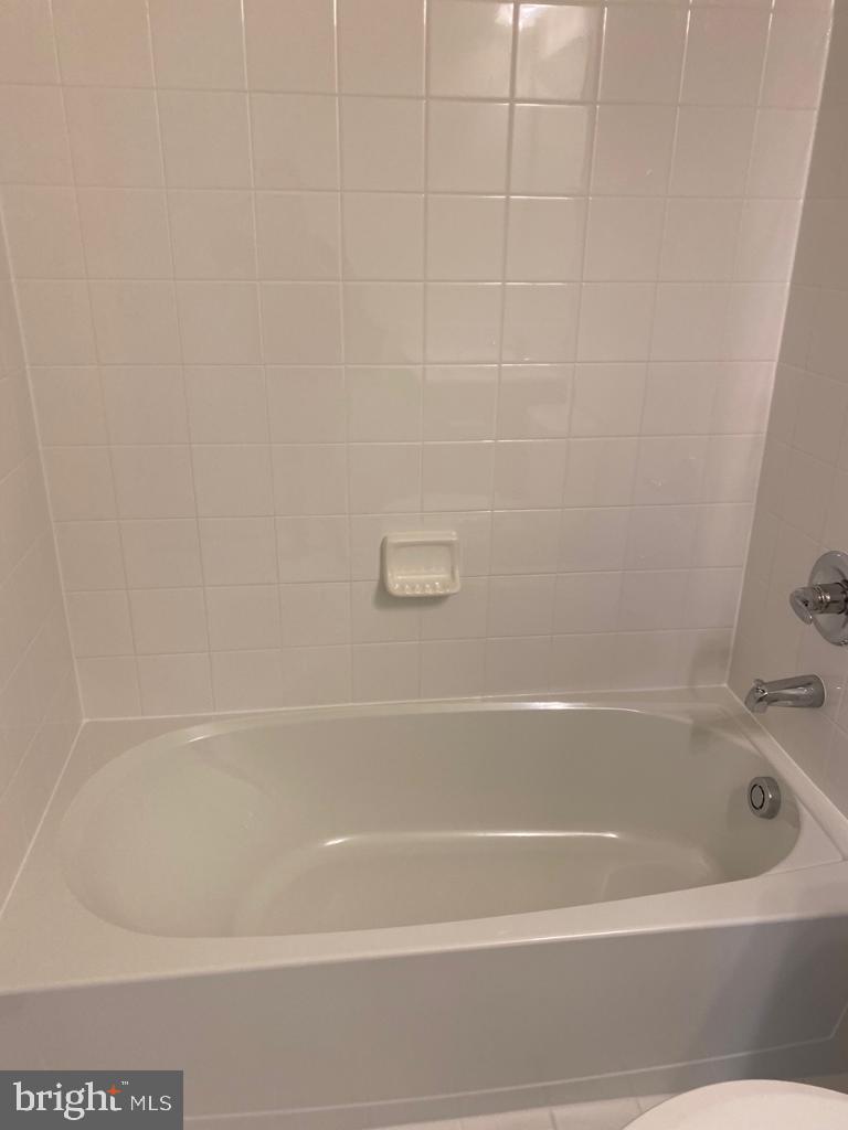 SNOWDEN BRIDGE - Residential Lease