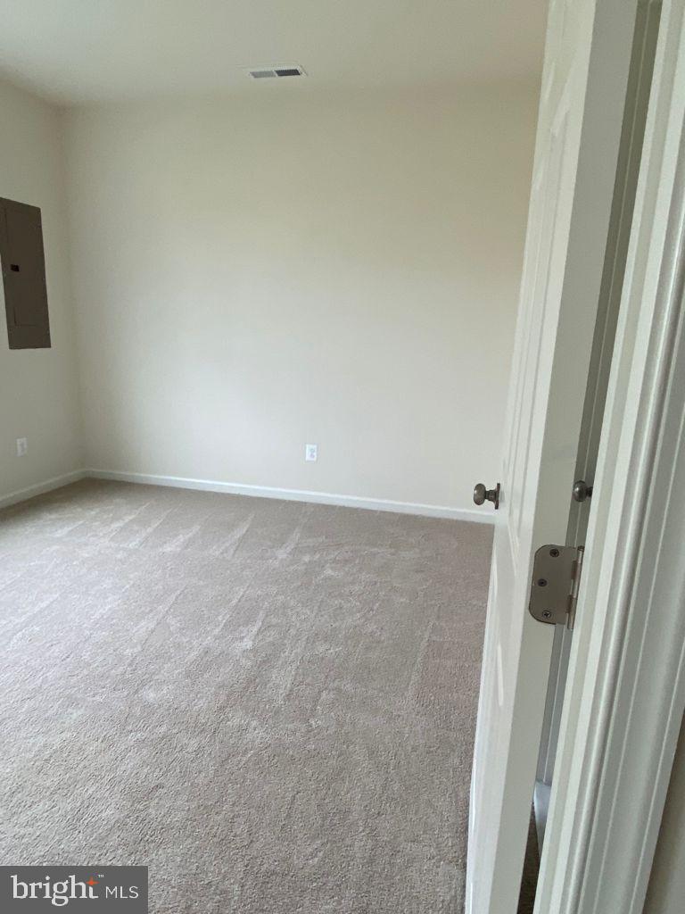 SNOWDEN BRIDGE - Residential Lease