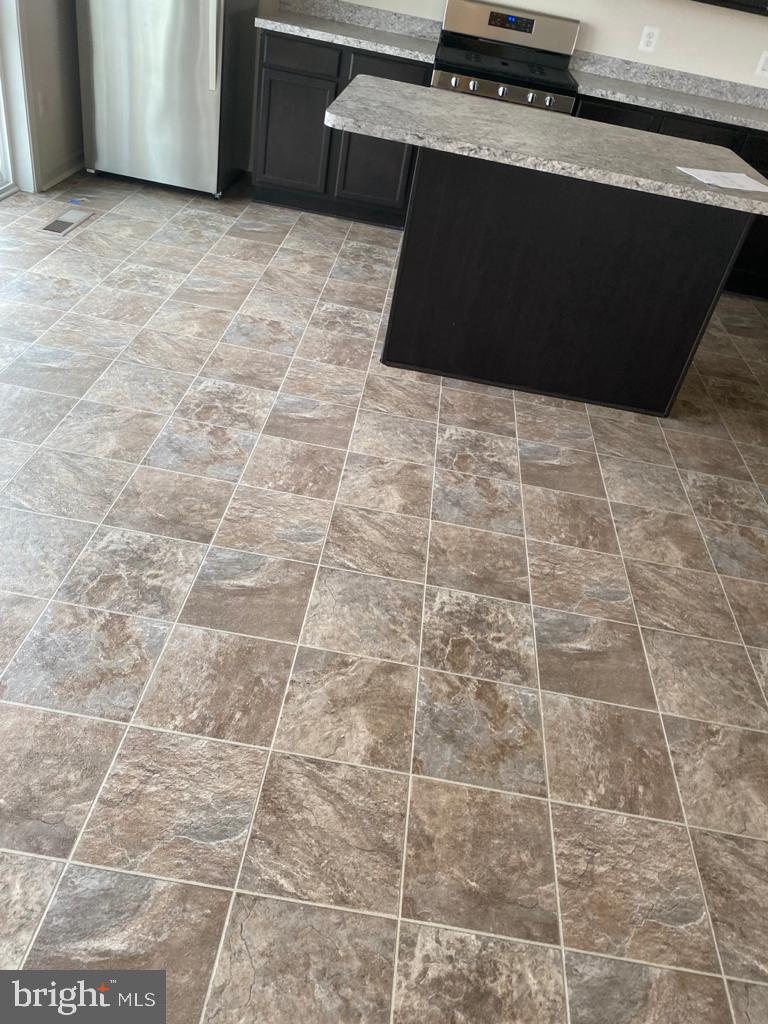 SNOWDEN BRIDGE - Residential Lease