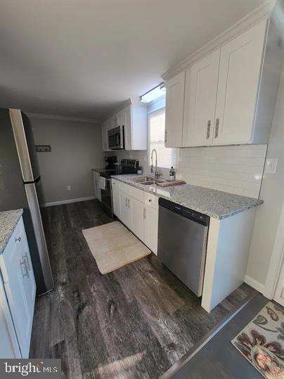 HARRISON LAND - Residential Lease