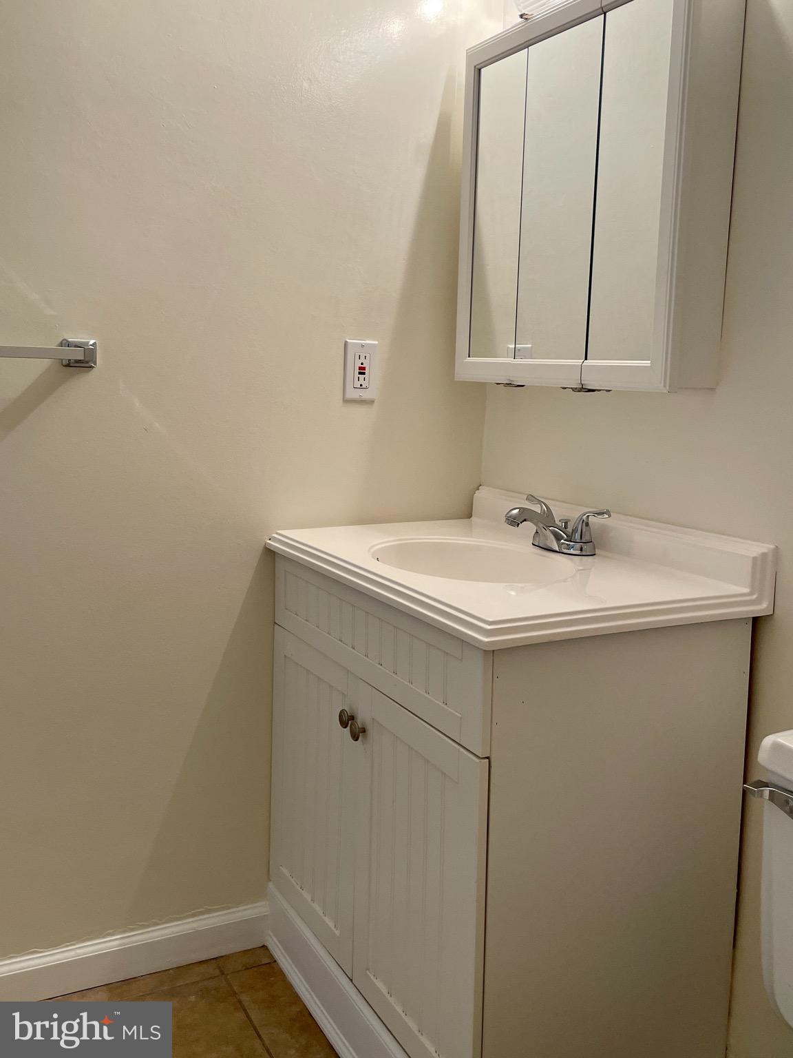 PARKSIDE PLAZA CODM - Residential Lease