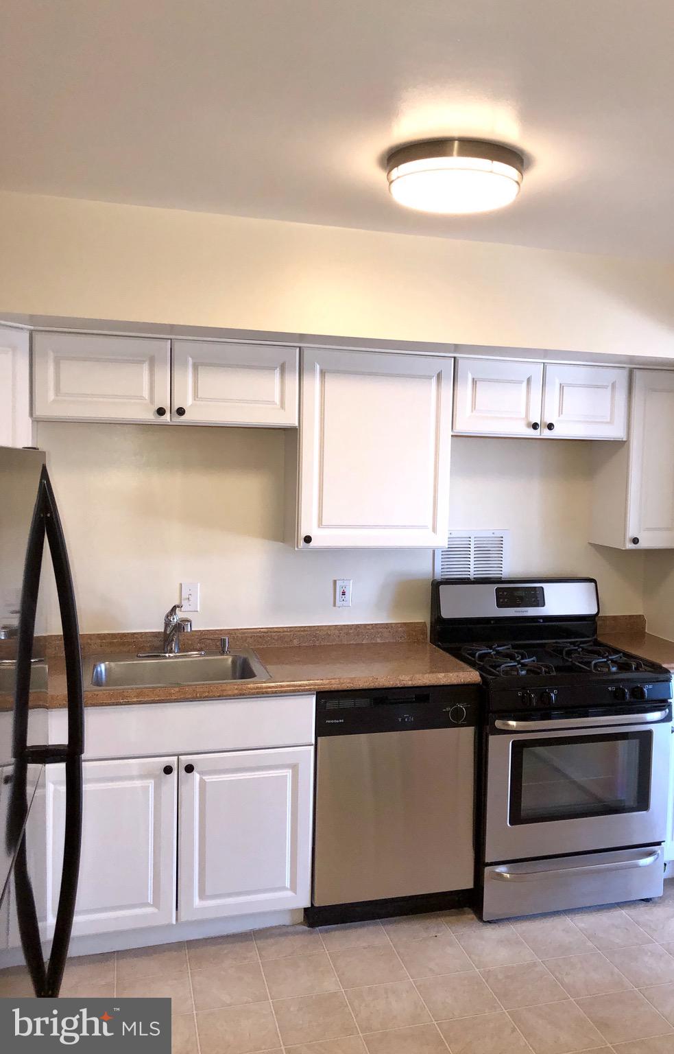 PARKSIDE PLAZA CODM - Residential Lease