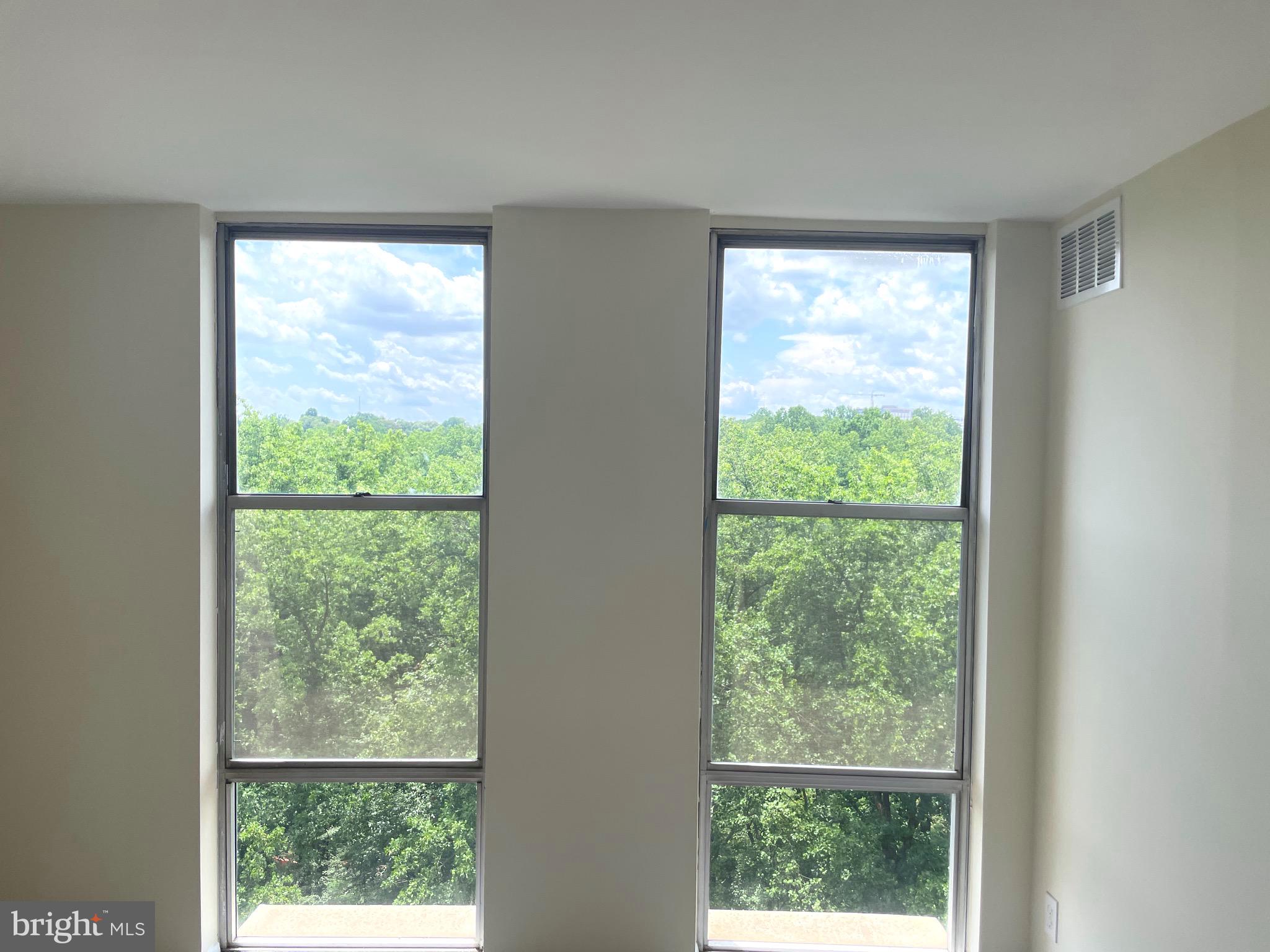 PARKSIDE PLAZA CODM - Residential Lease