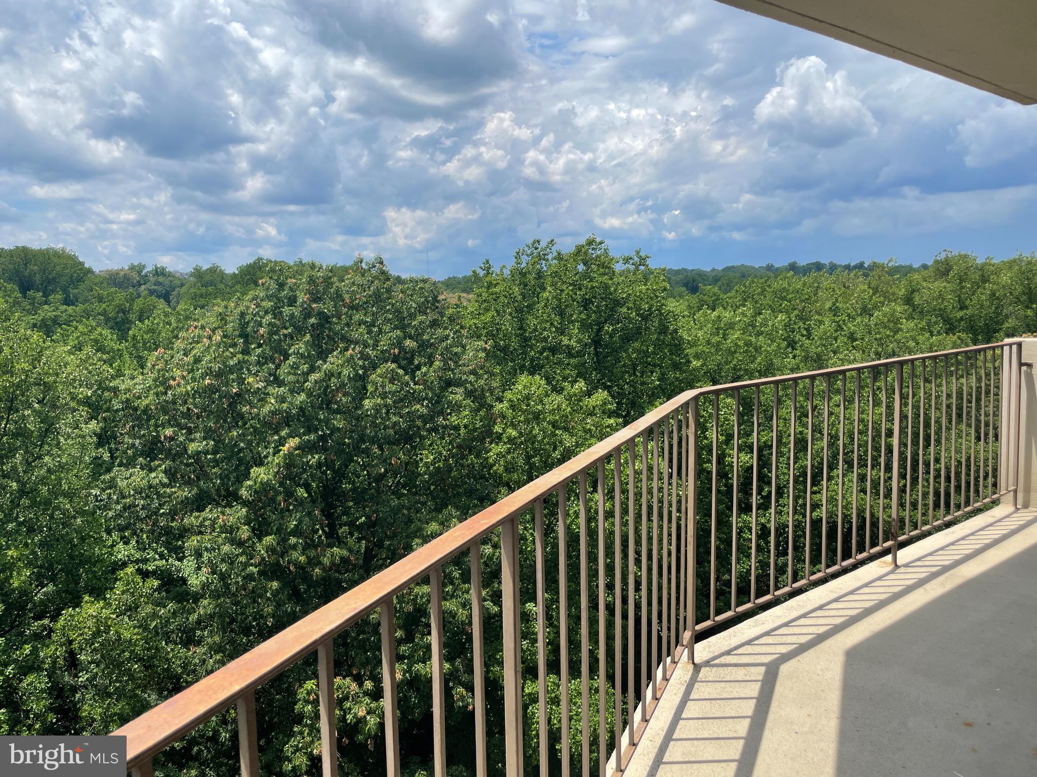 PARKSIDE PLAZA CODM - Residential Lease