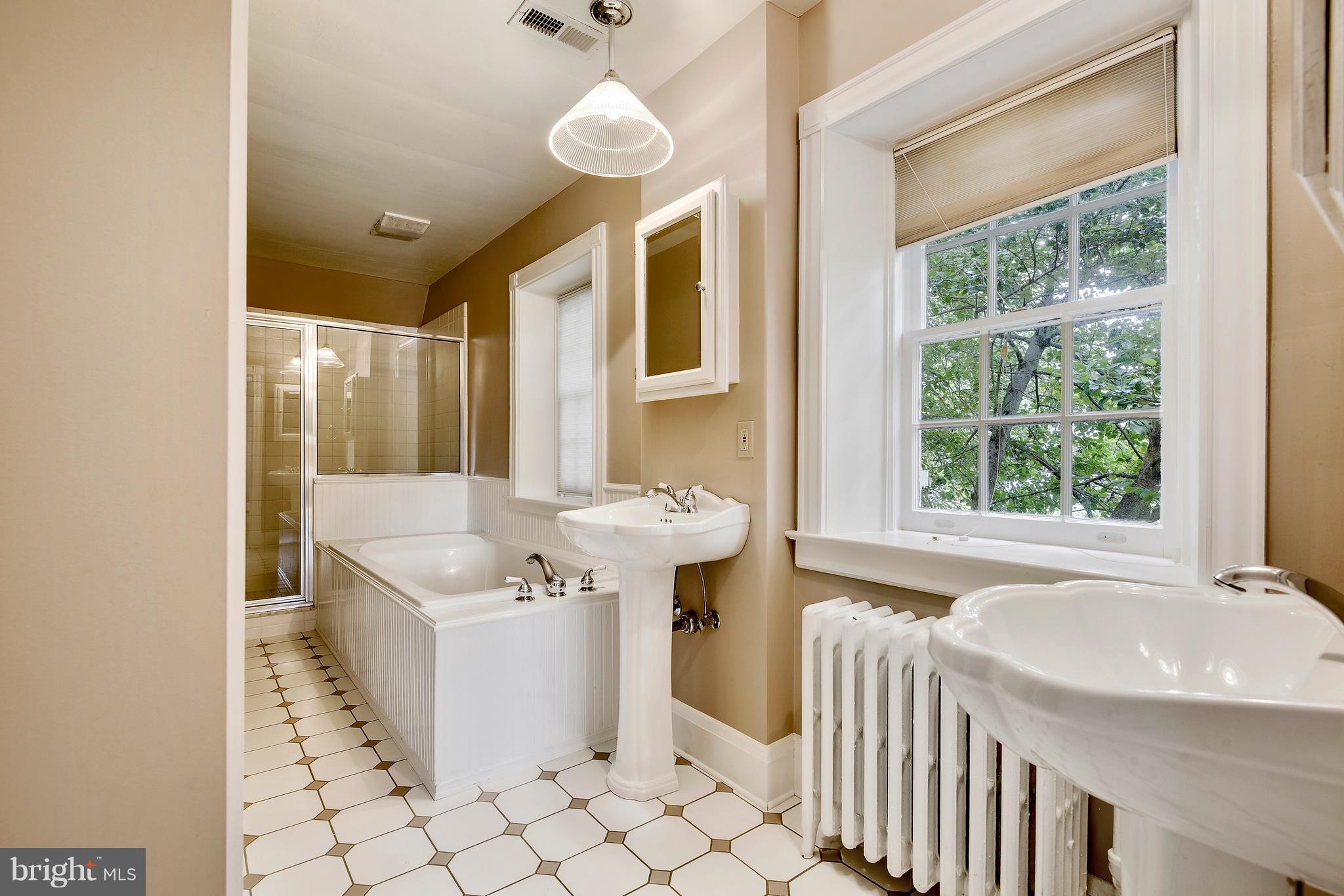 GREATER HOMELAND HISTORIC DISTRICT - Residential