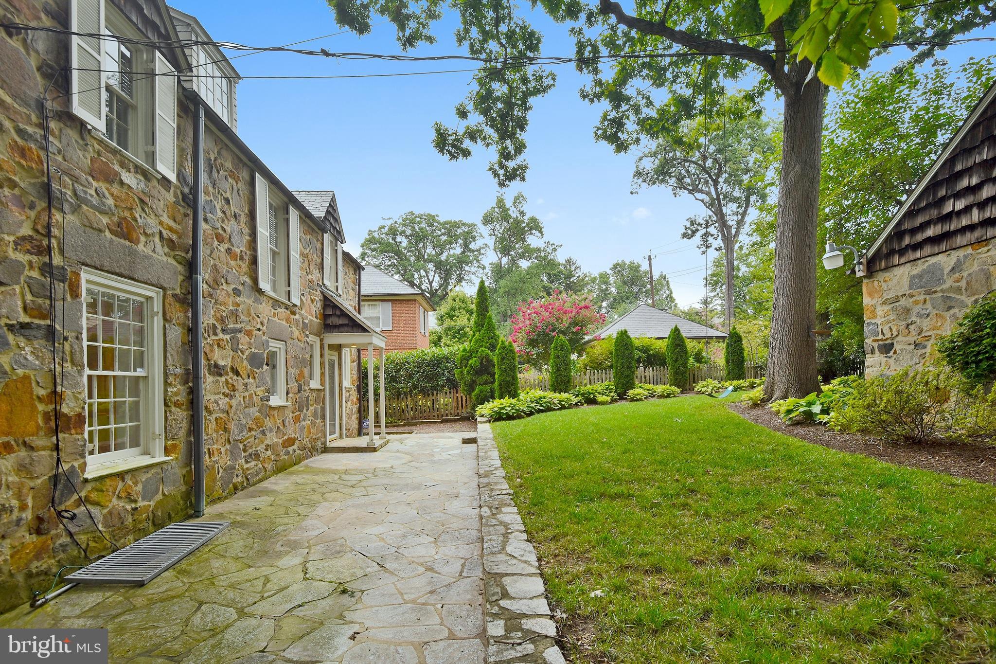 GREATER HOMELAND HISTORIC DISTRICT - Residential