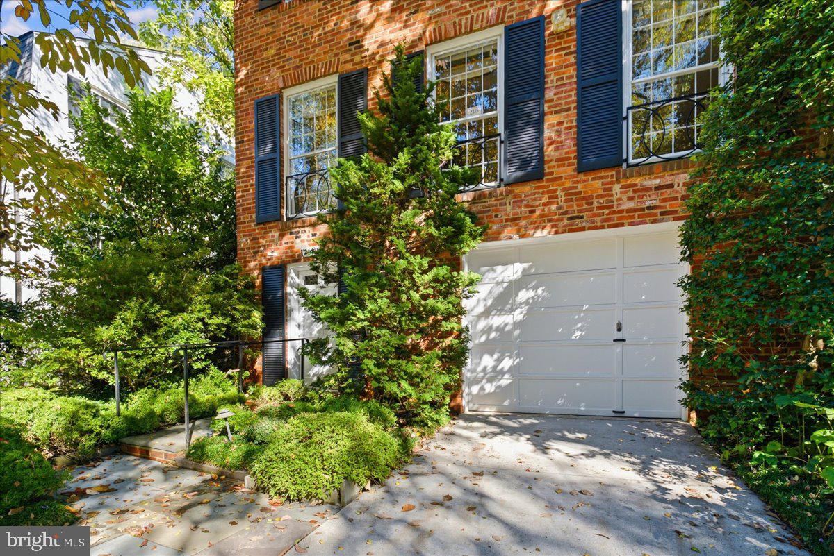 2339 49TH STREET NW