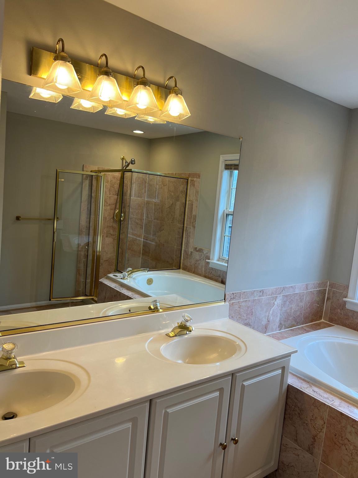 SATYR HILL ESTATES - Residential