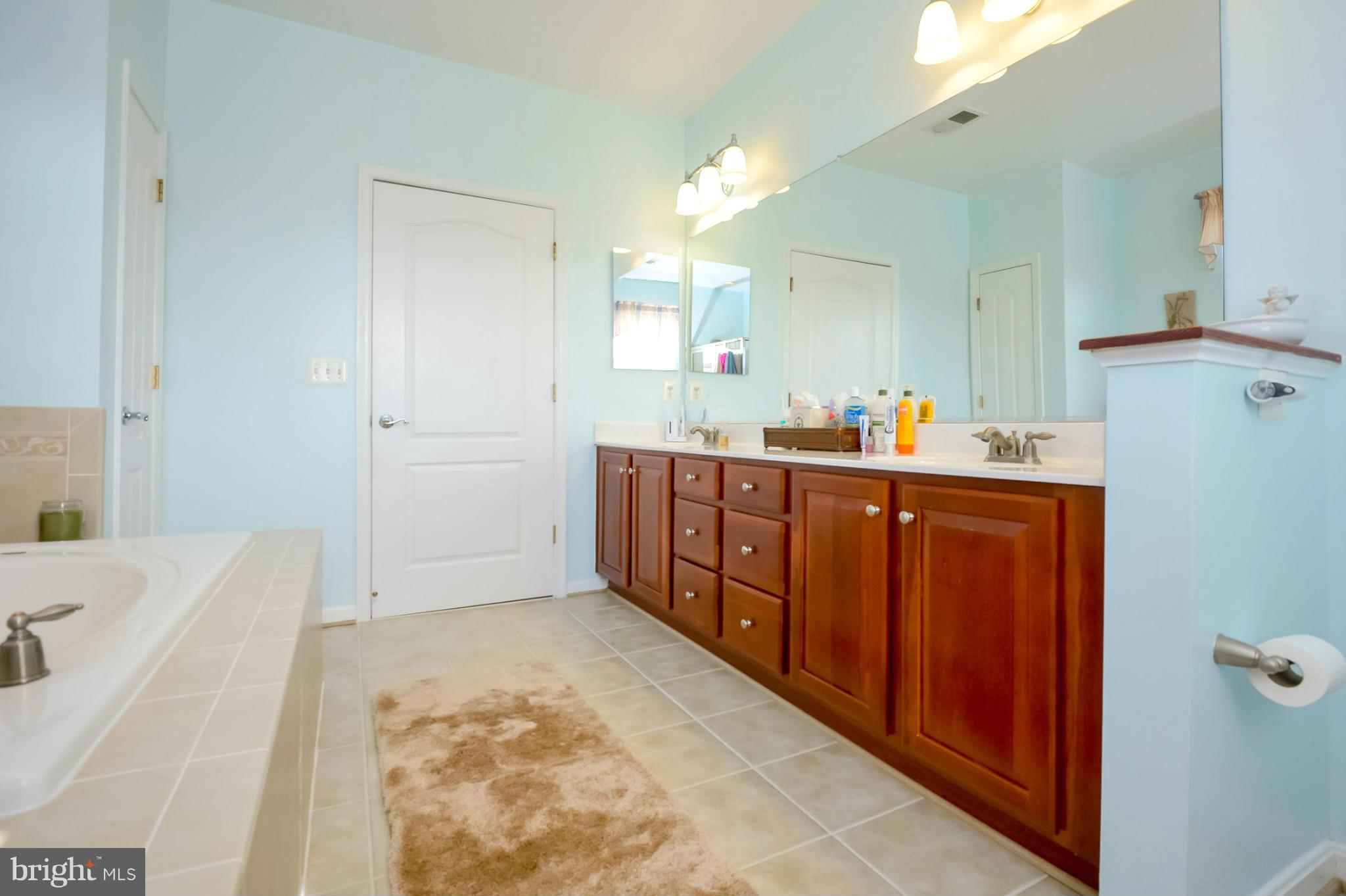 PINEY ORCHARD - Residential