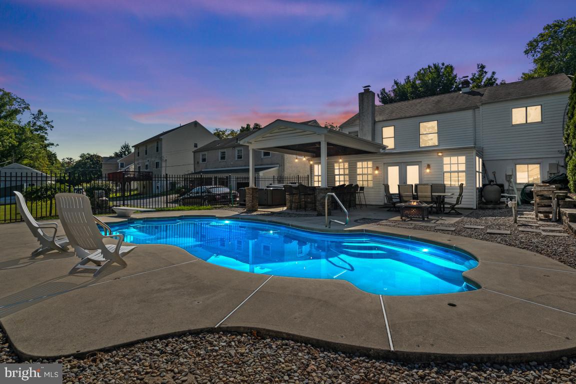 AMBLER HOUSE - Residential