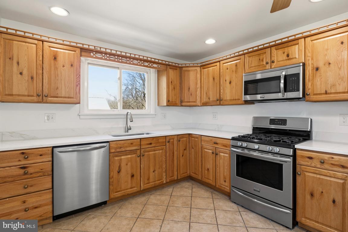 AMBLER HOUSE - Residential