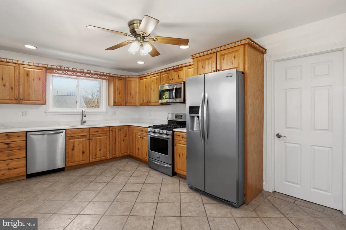 AMBLER HOUSE - Residential