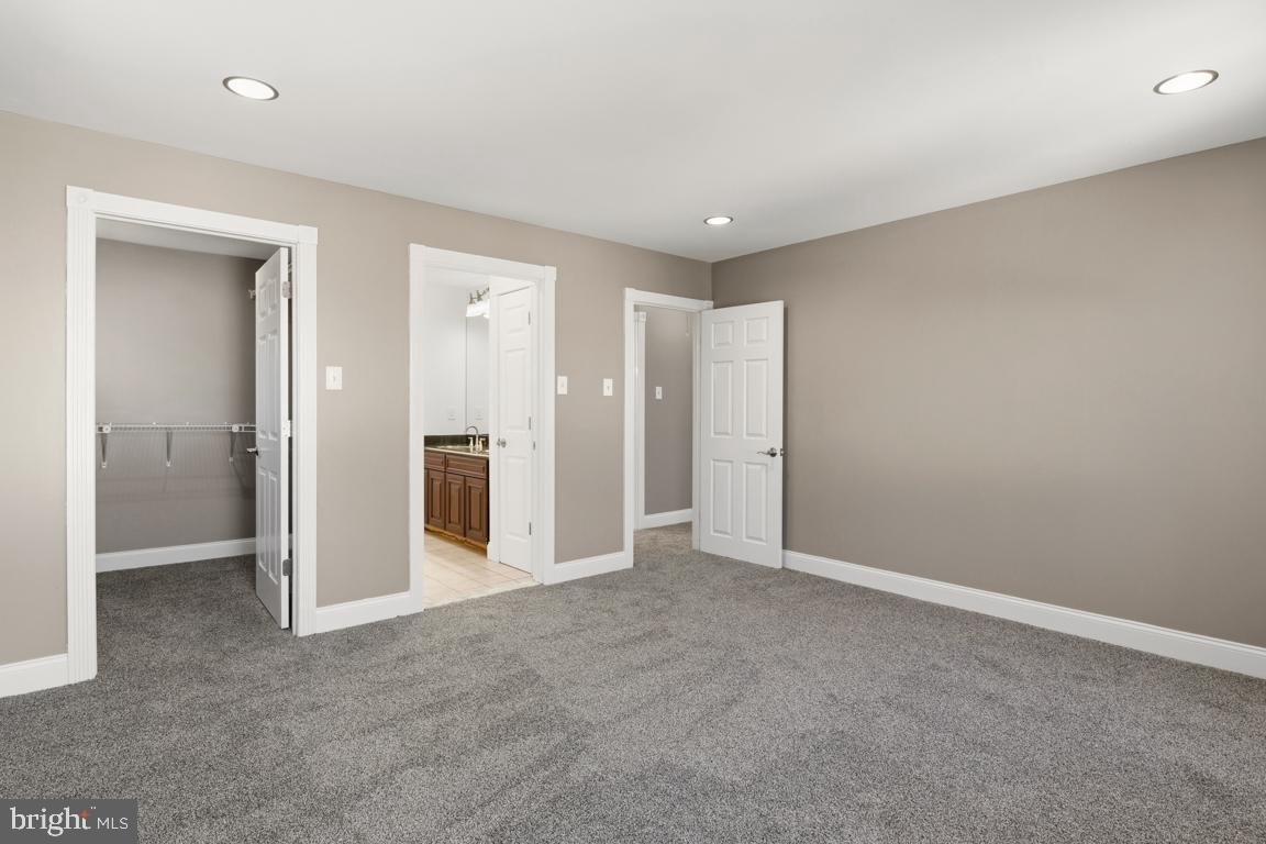 AMBLER HOUSE - Residential