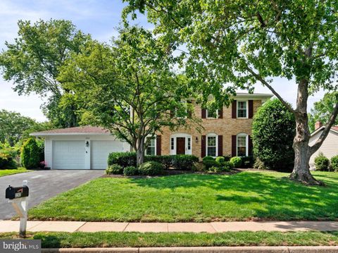 Photo of 3202 Allness Lane, HERNDON, VA 20171 (MLS # VAFX2327478)