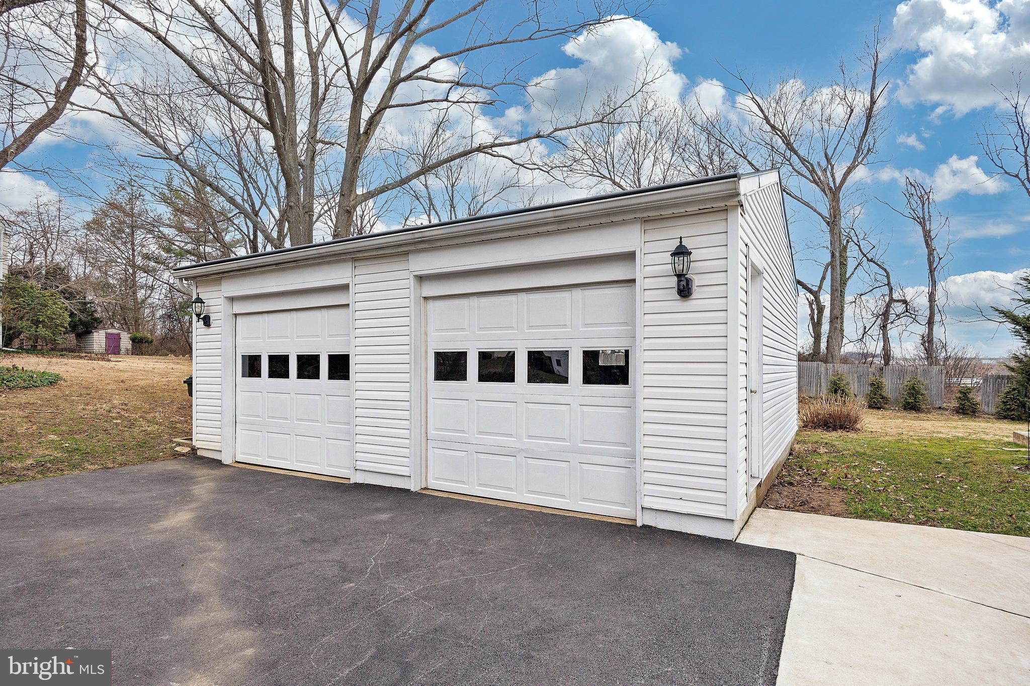 KING ESTATES - Residential