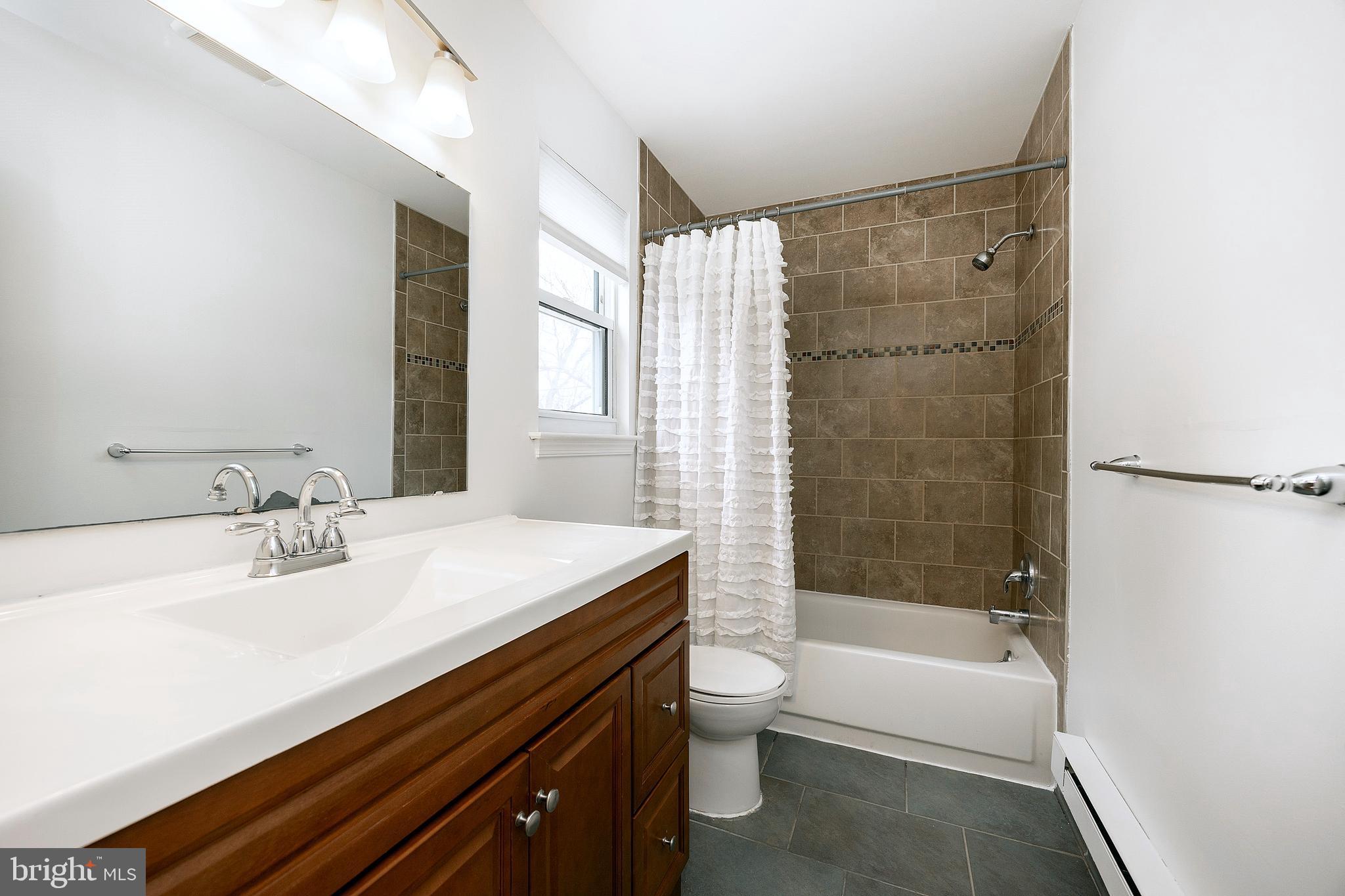 KING ESTATES - Residential