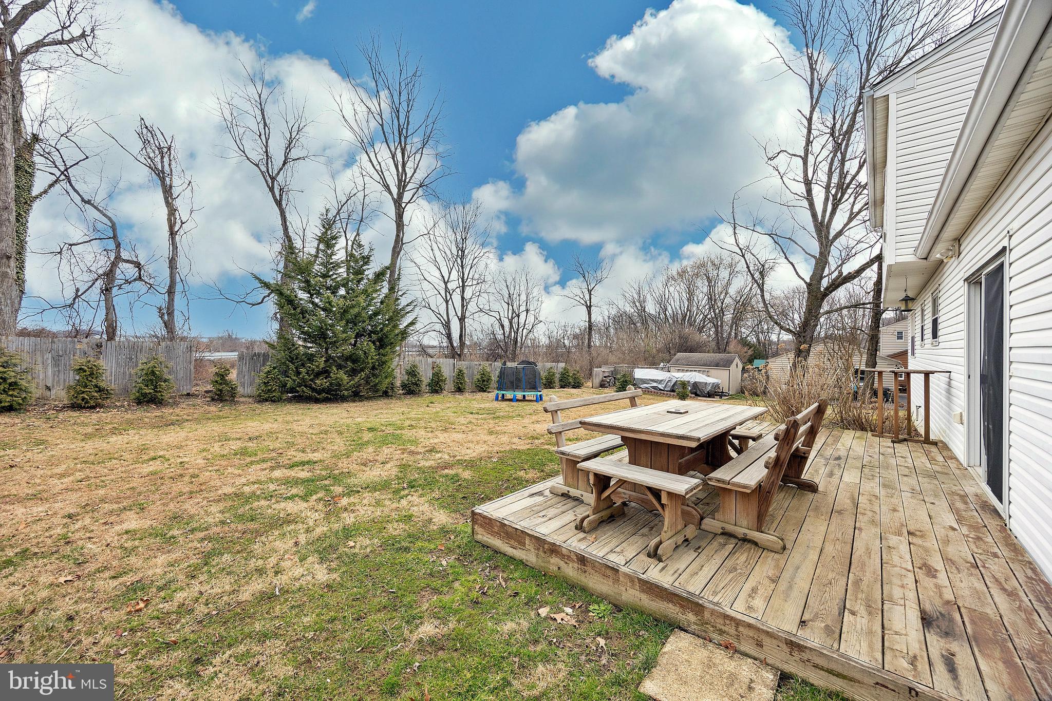 KING ESTATES - Residential