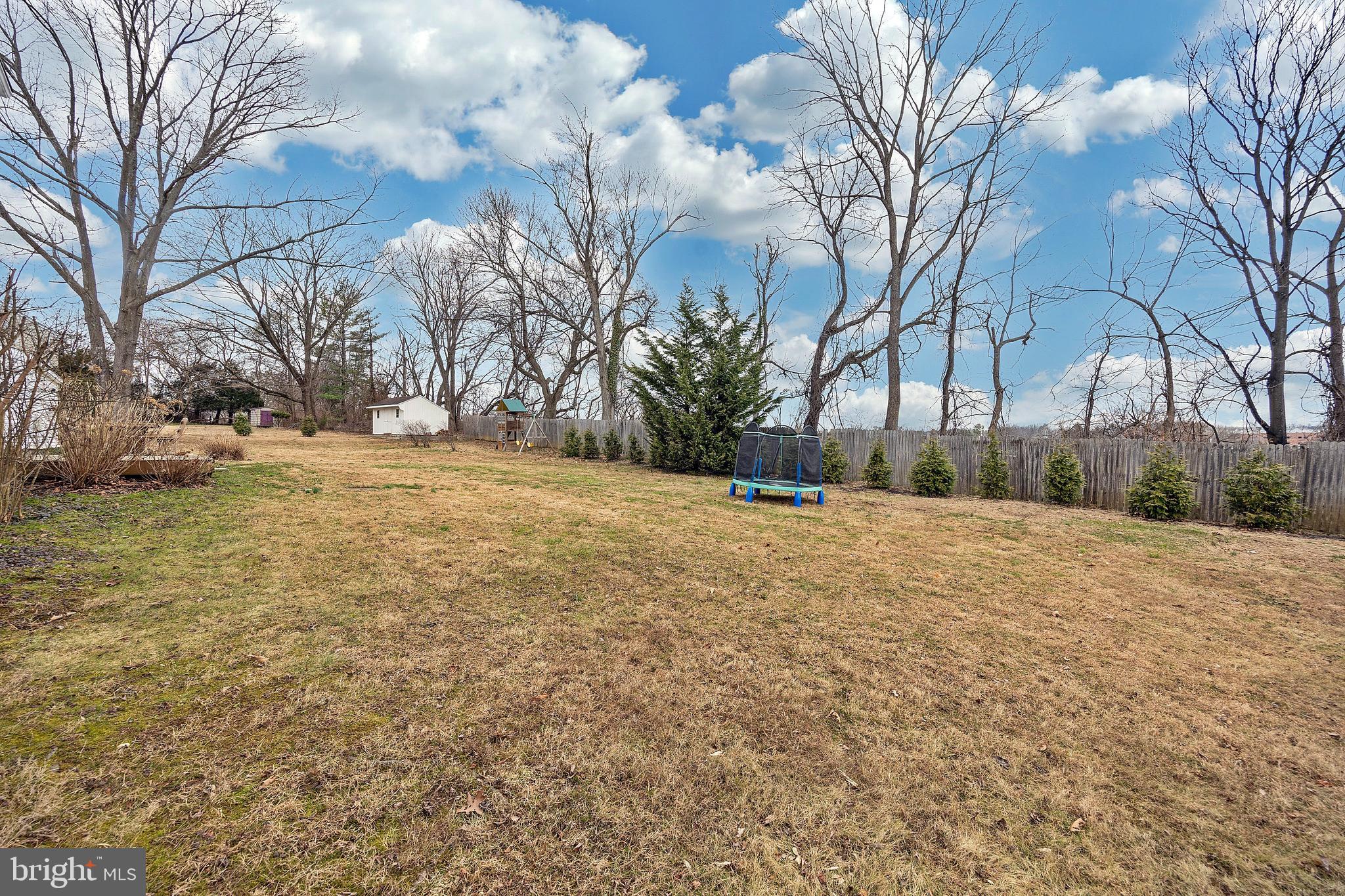 KING ESTATES - Residential