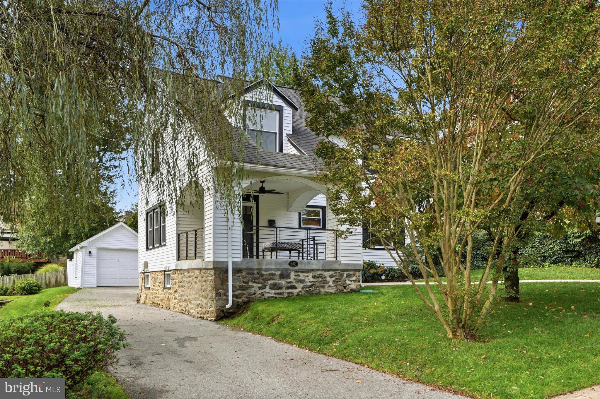 623 LAWSON AVENUE
