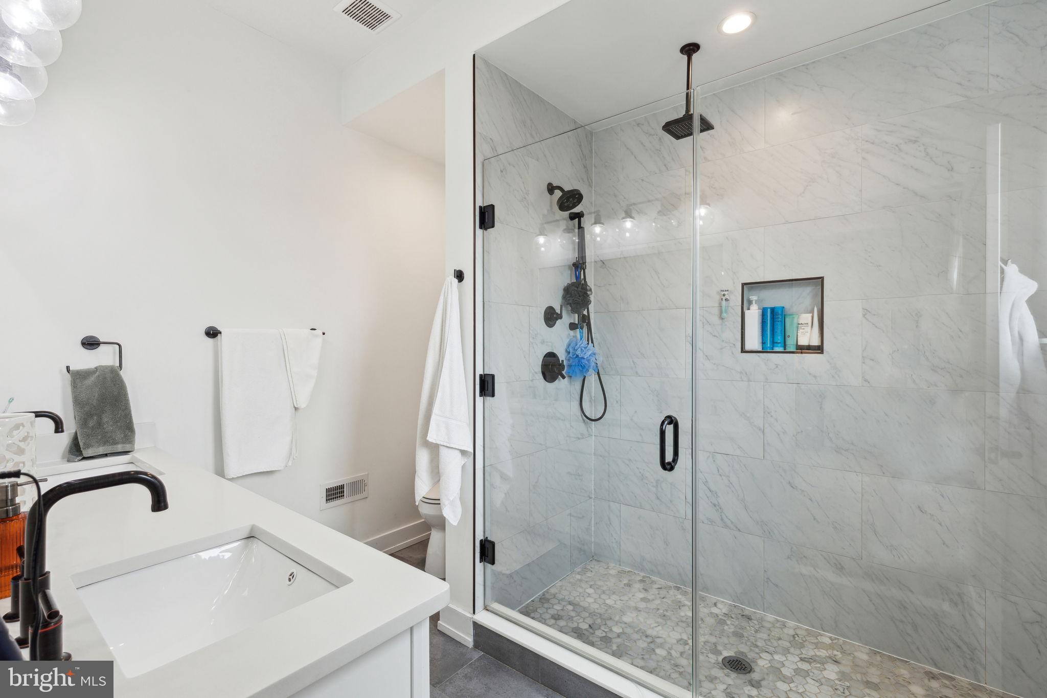 MANAYUNK - Residential Lease