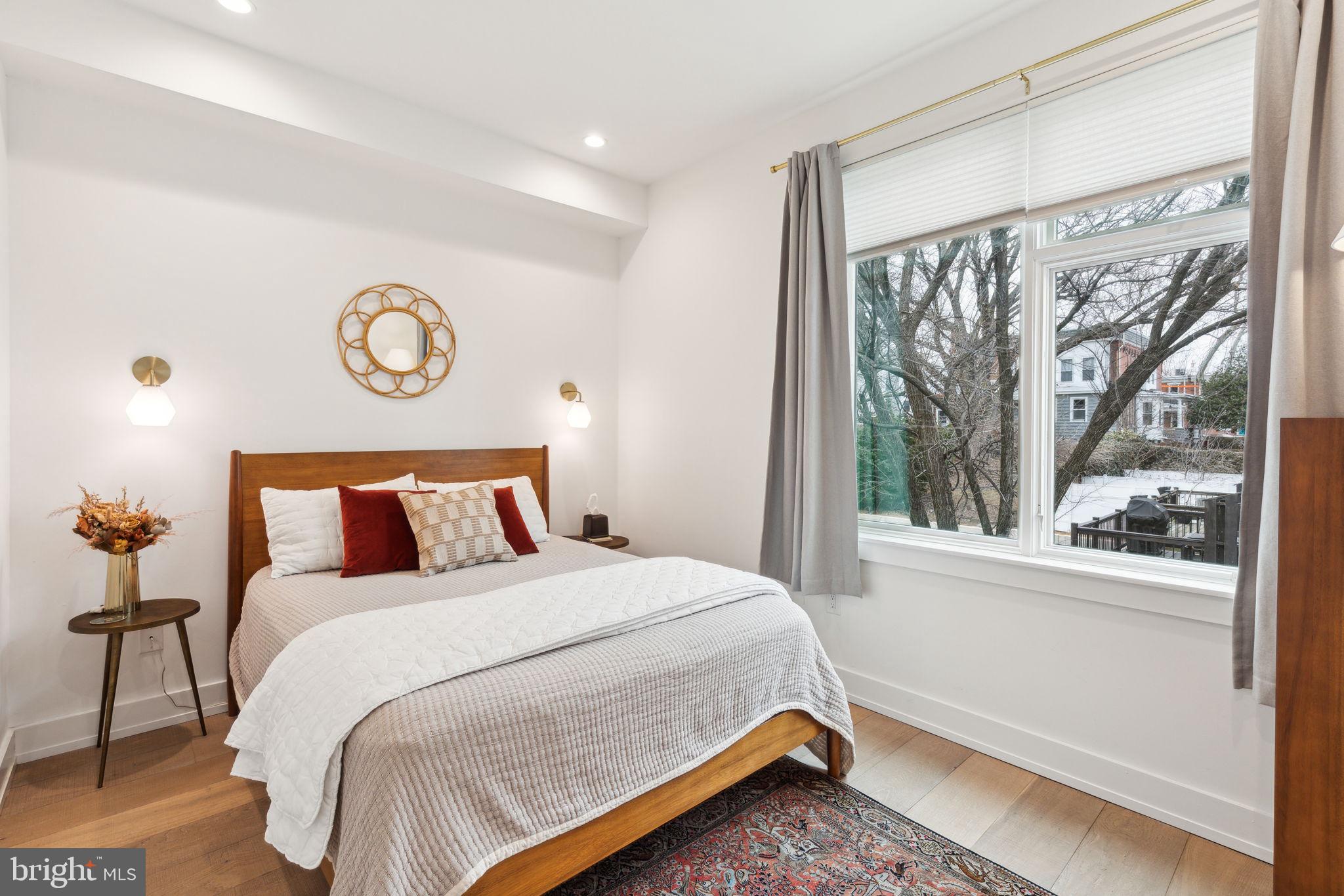 MANAYUNK - Residential Lease