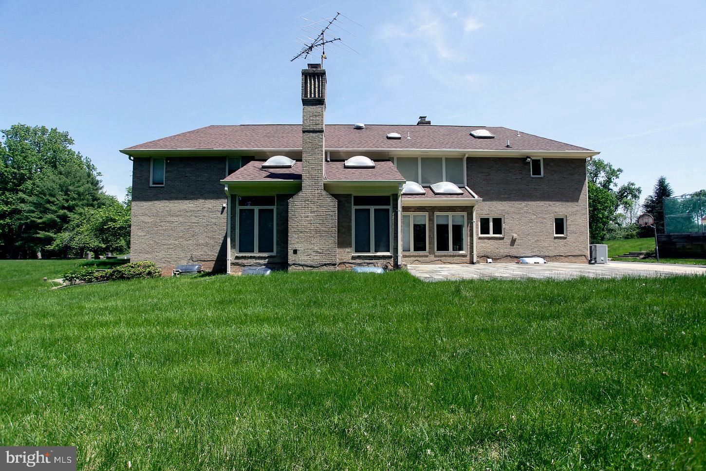 SADDLE RIDGE - Residential