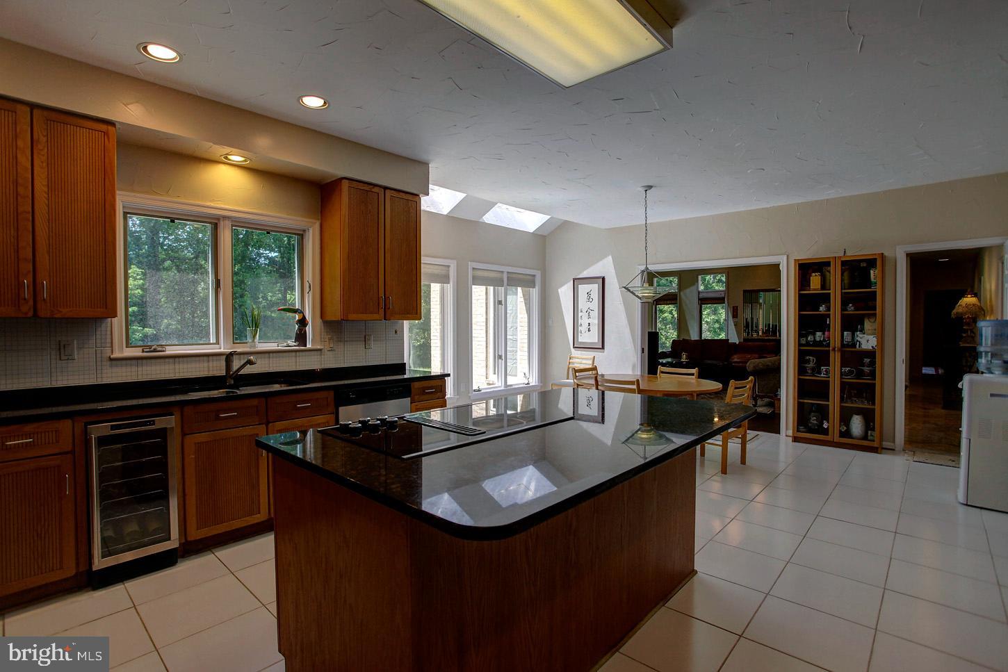 SADDLE RIDGE - Residential