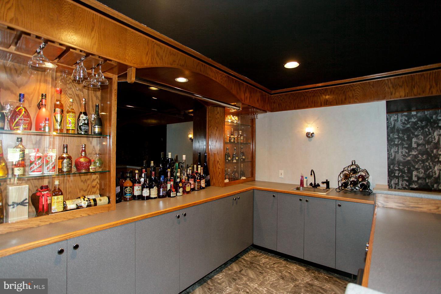 SADDLE RIDGE - Residential