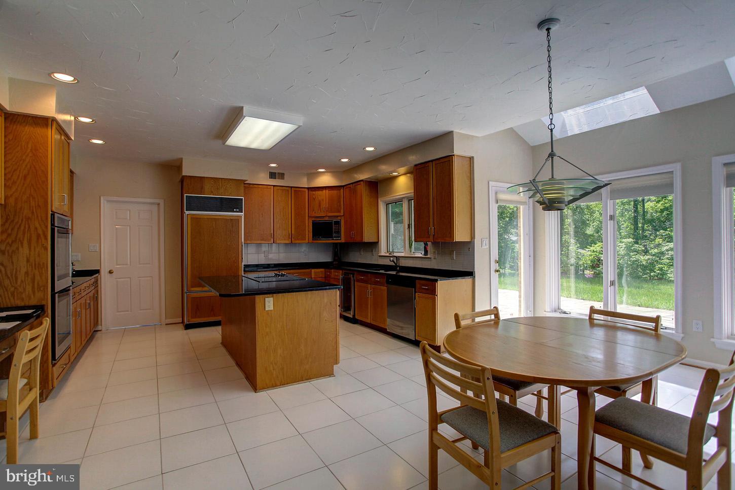 SADDLE RIDGE - Residential