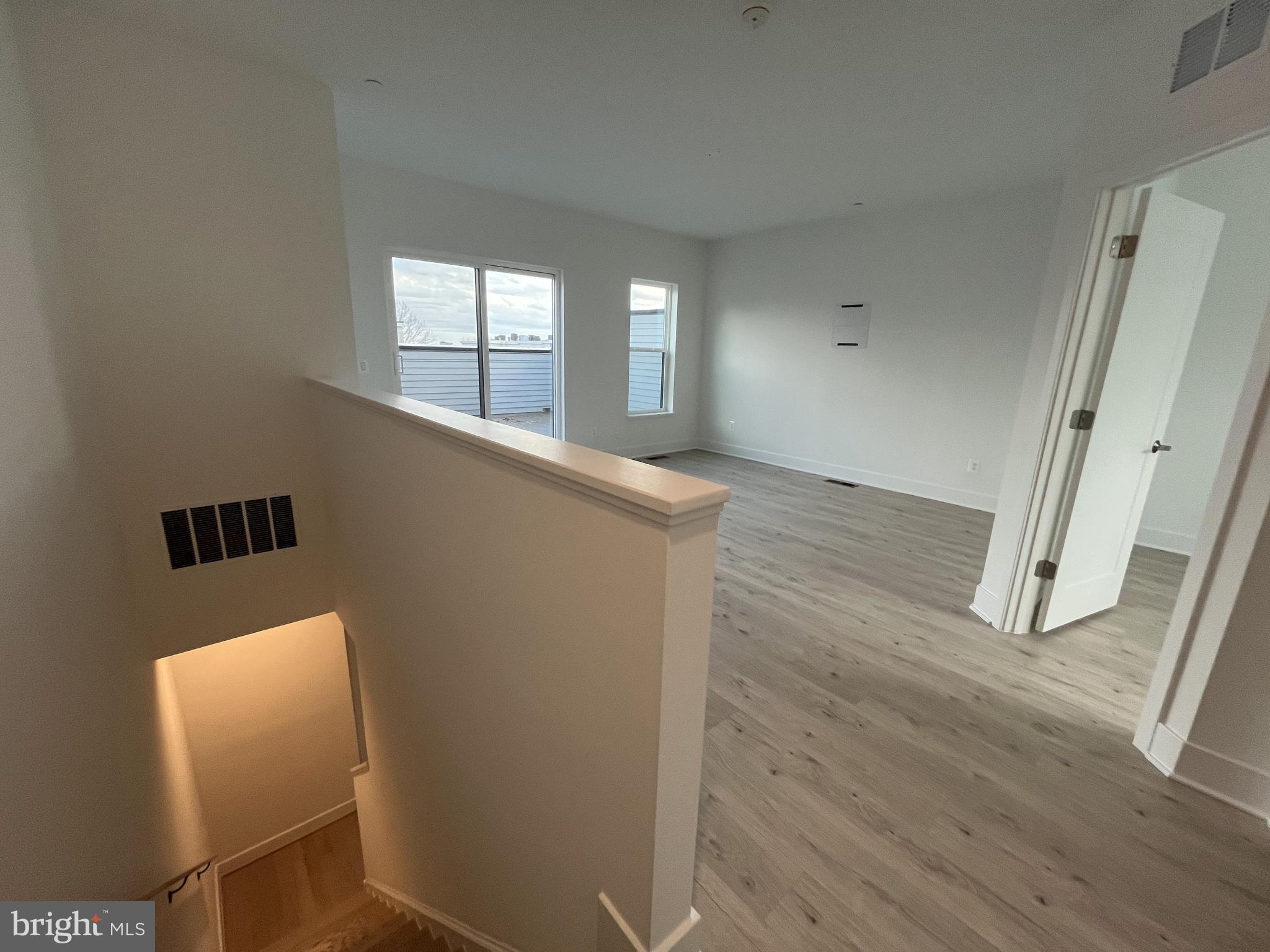TYSONS RIDGE - Residential Lease