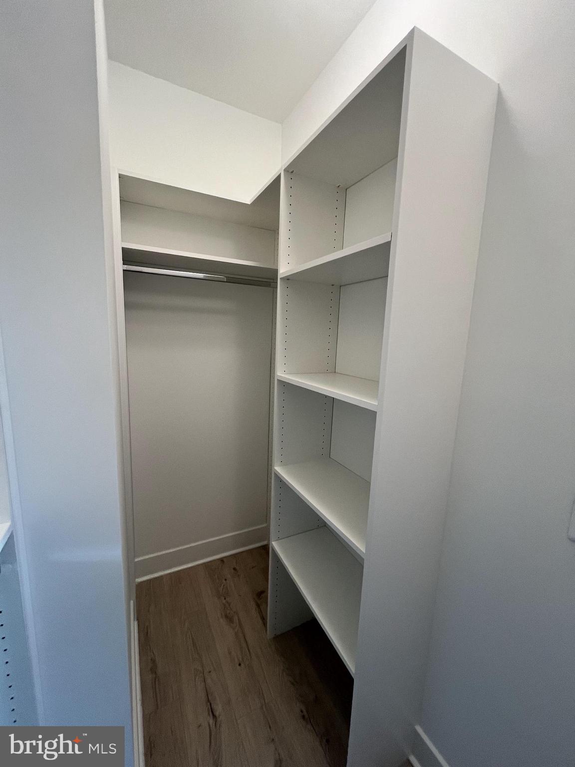 TYSONS RIDGE - Residential Lease