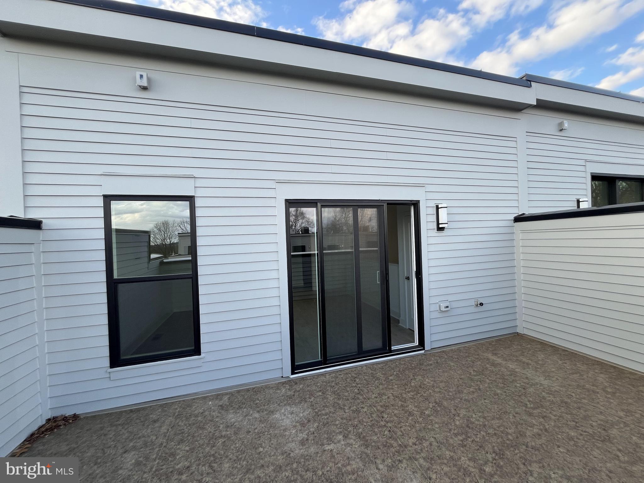 TYSONS RIDGE - Residential Lease