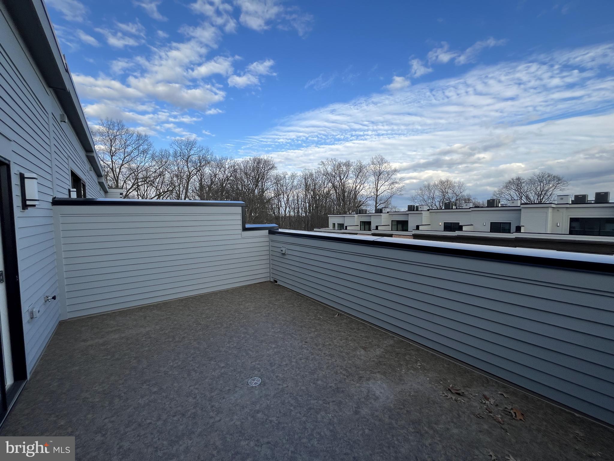 TYSONS RIDGE - Residential Lease