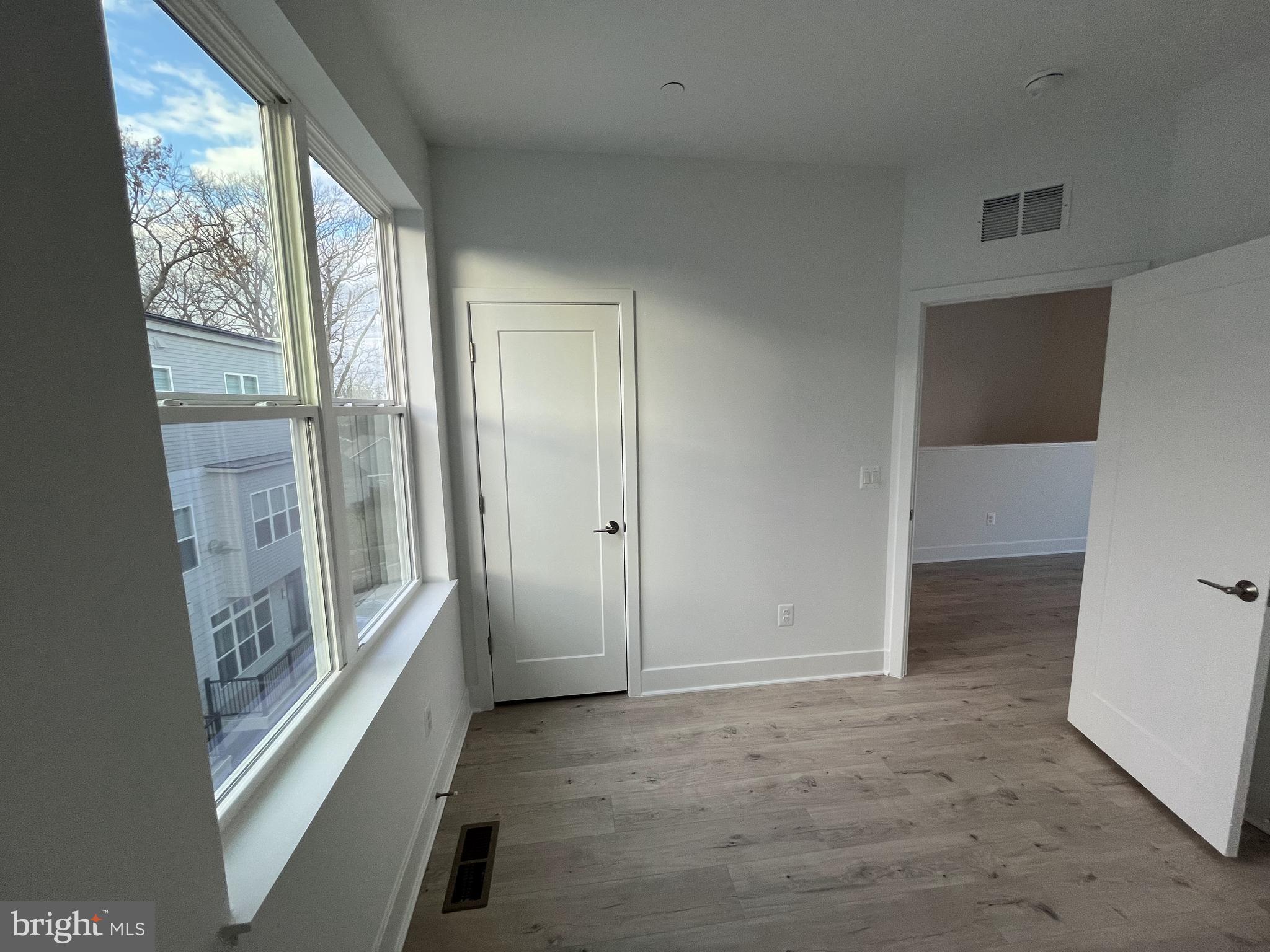 TYSONS RIDGE - Residential Lease