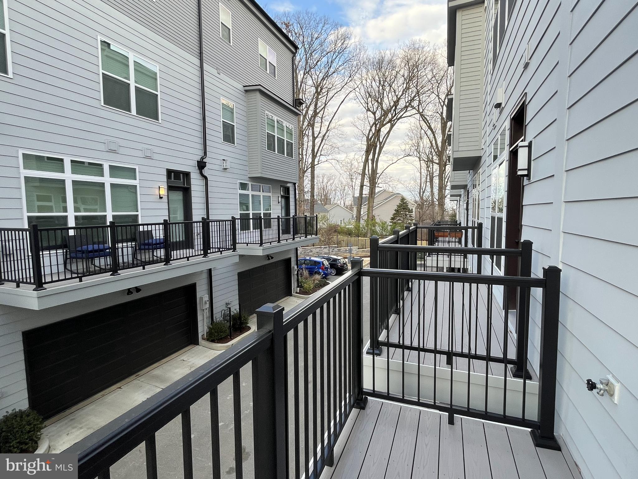 TYSONS RIDGE - Residential Lease