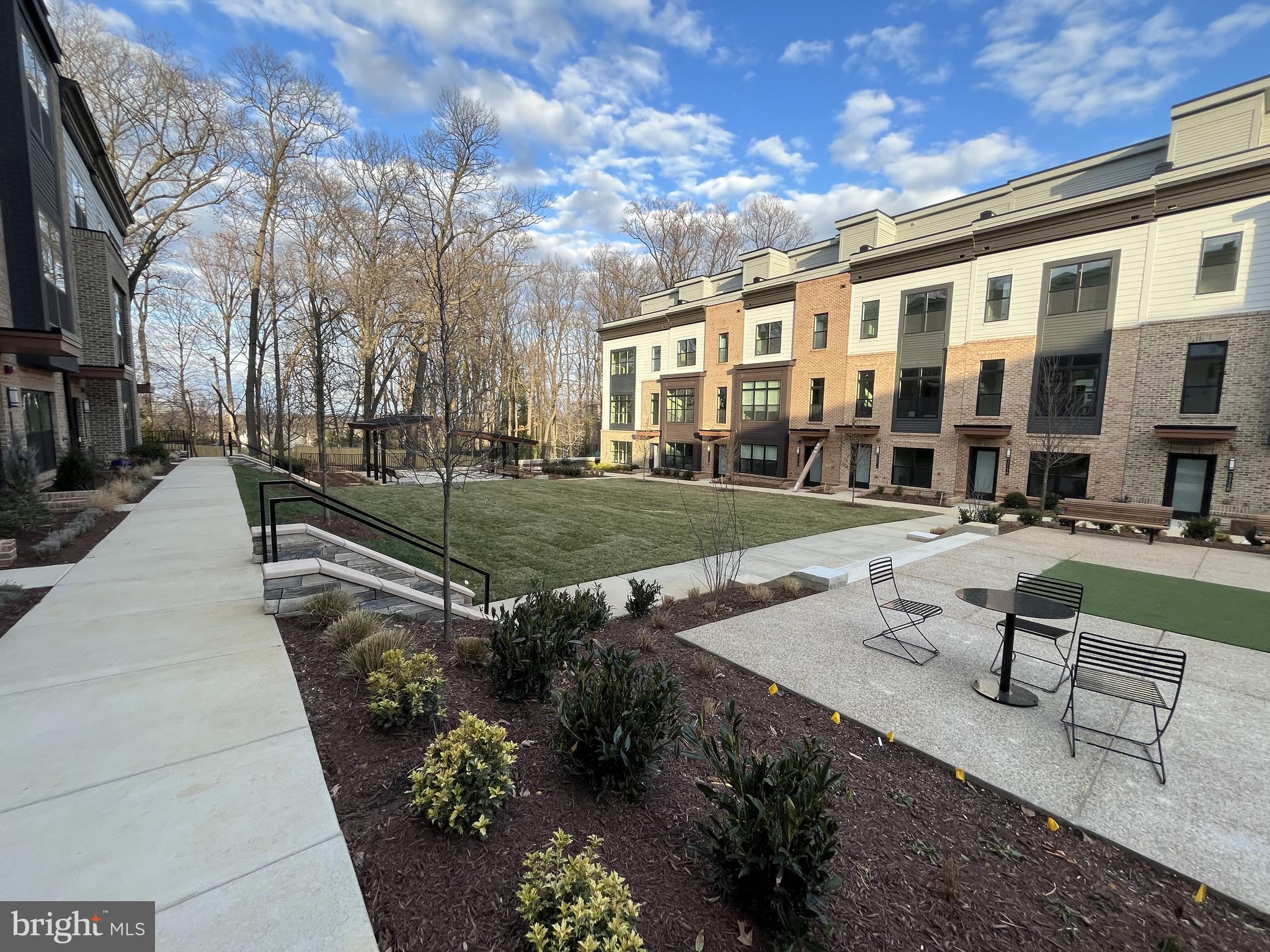 TYSONS RIDGE - Residential Lease