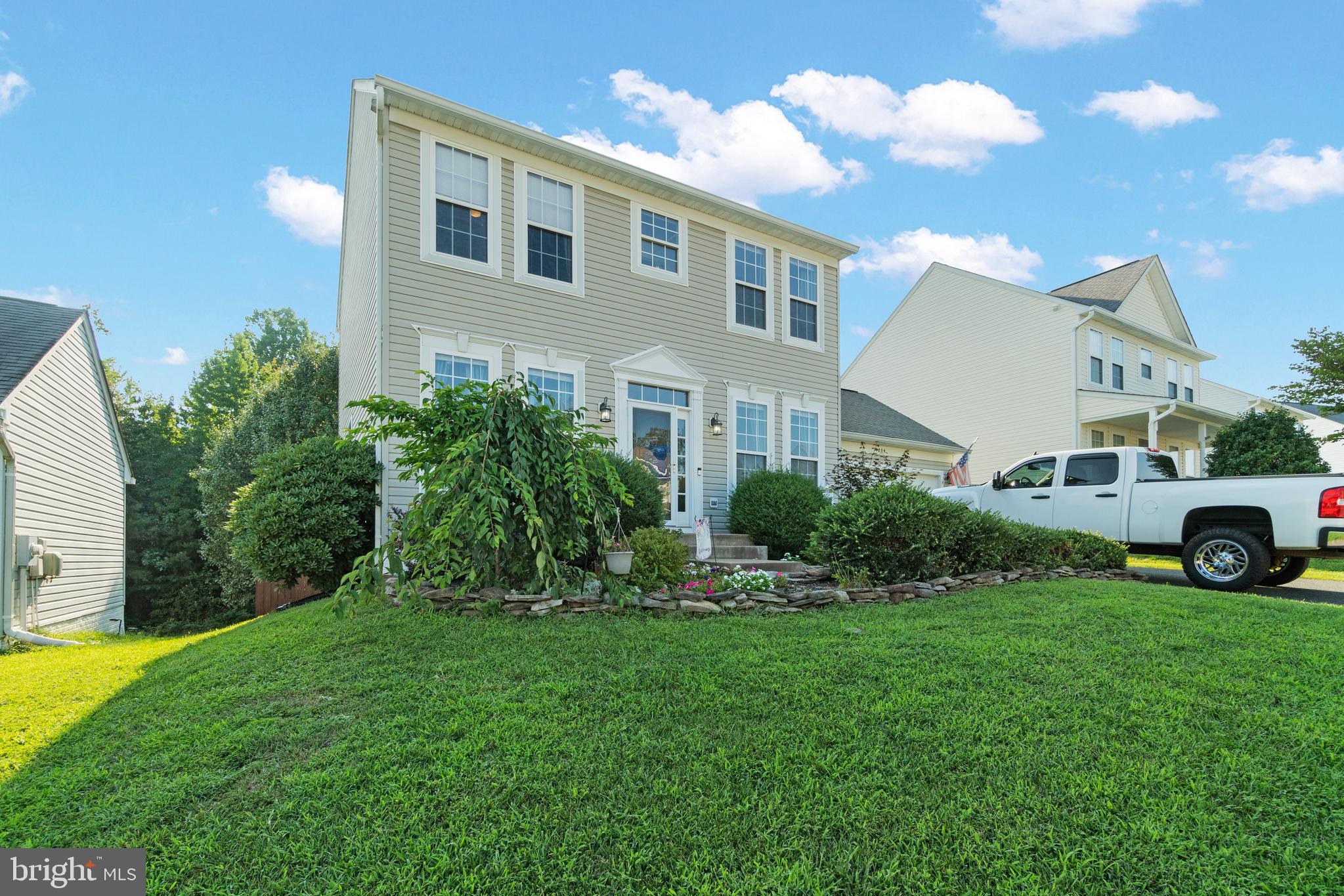 SALEM FIELDS - Residential