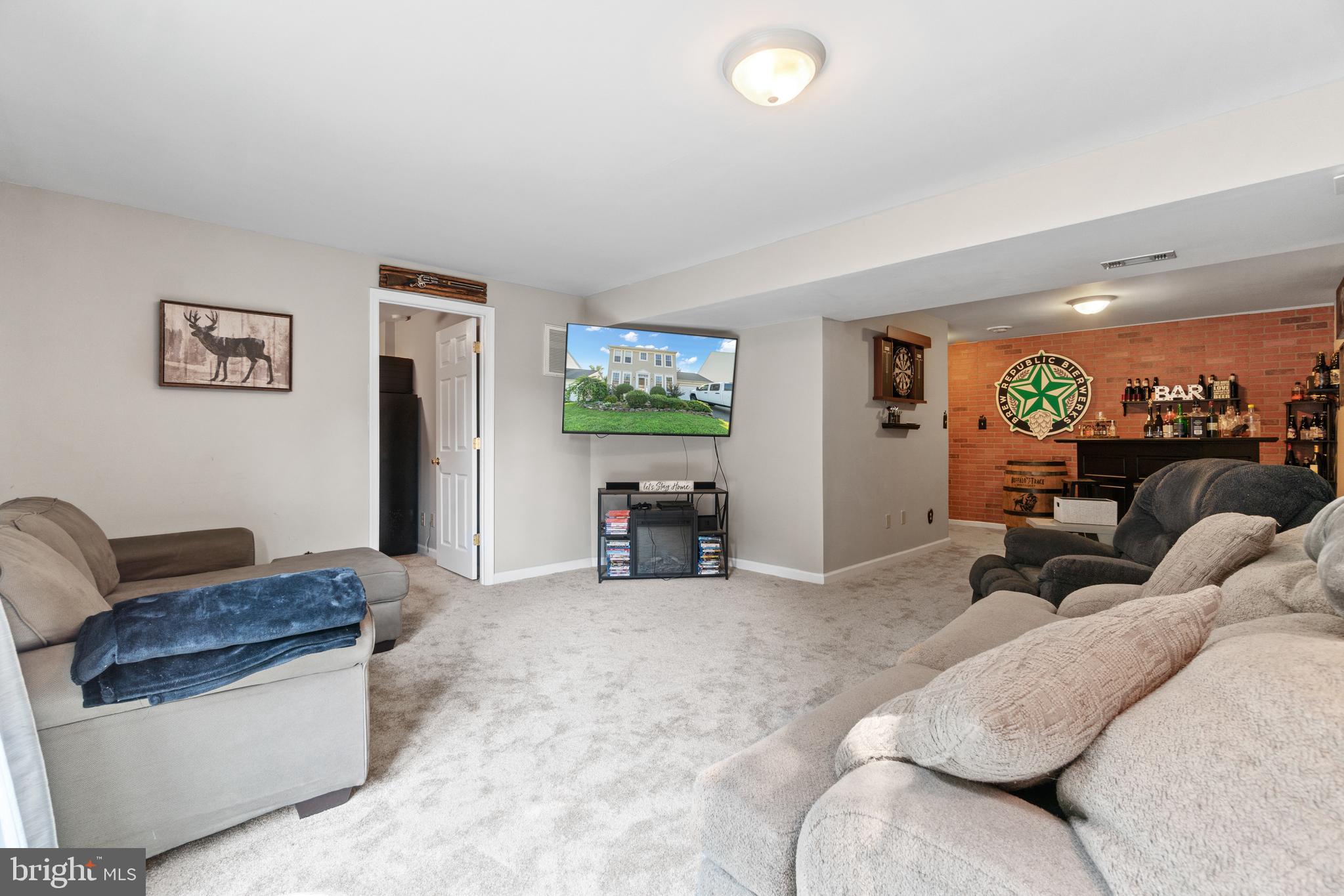 SALEM FIELDS - Residential