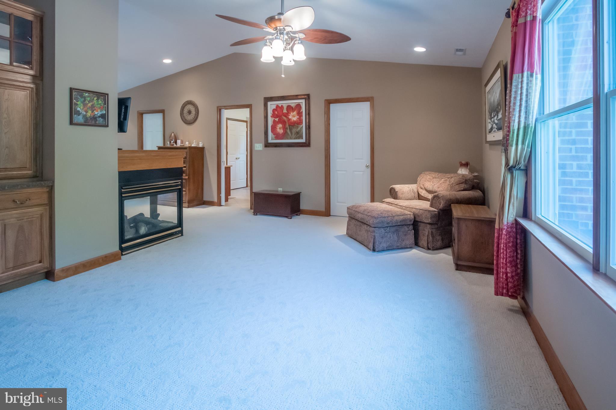 CHESTNUT RIDGE - Residential