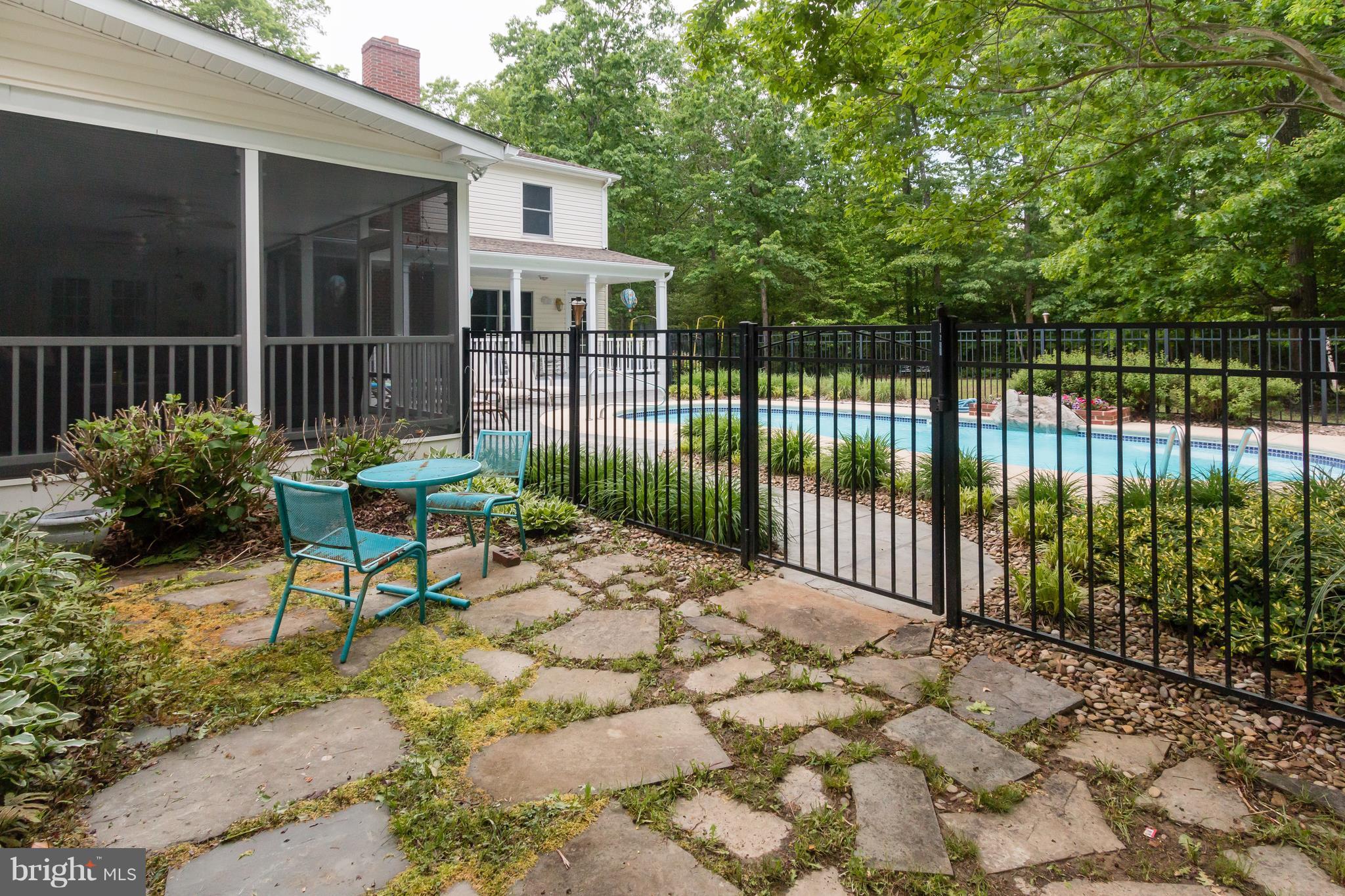 CHESTNUT RIDGE - Residential