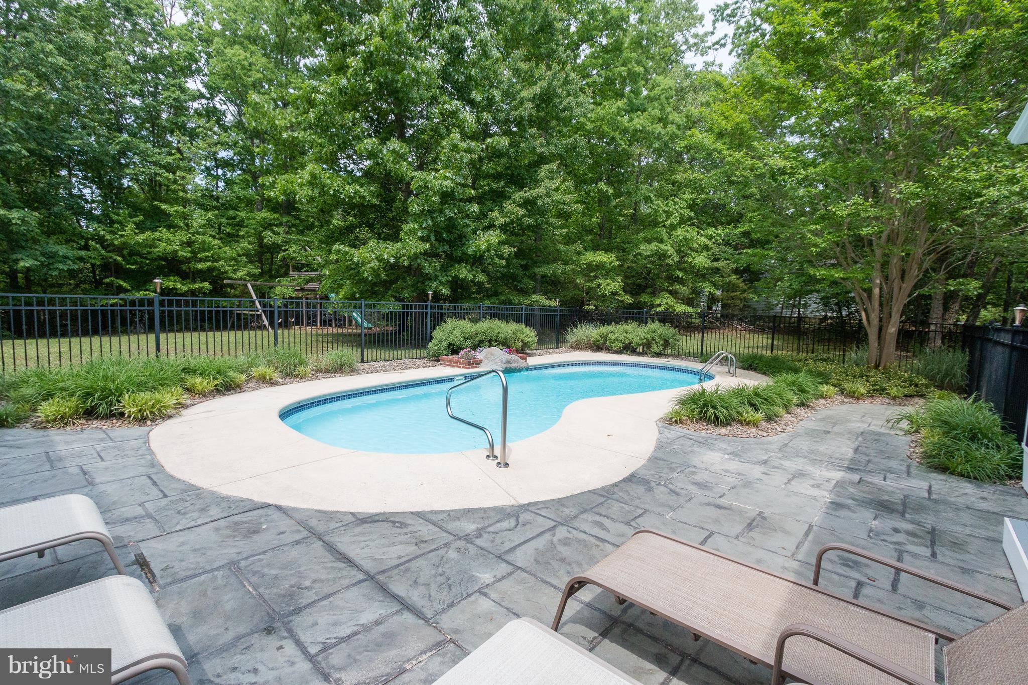 CHESTNUT RIDGE - Residential