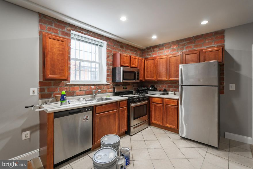 *Available 6/28!*

Come reside in this first floor one bedroom apartment in a classic historic Spring Garden walk up building with six units total. The apartment features a full kitchen and sizable bathroom along with hardwood and tile flooring throughout. The property features original charm that you just can’t find in newer construction in the city and most importantly this unit features a private back patio and access to a shared in building Washer and Dryer! Steps away from shops and cafe’s in Fairmount, Whole Foods on the parkway, the Philadelphia Museum of Art, the Barnes Foundation and multiple highway and transit routes.

Lease Terms: Generally, 1st month, and 1 month security deposit due at, or prior to, lease signing. Other terms may be required by Landlord such as last month’s rent upfront. $65 application fee per applicant. Tenants are responsible for: electricity, gas (if applicable), cable/internet and $10/mo technology fee. Water is a flat monthly fee of $60. Additional fees or requirements may be applicable for units with Homeowners or Condo Associations. Landlord Requirements: Applicants to make 3x the monthly rent in verifiable gross income, credit history to be considered, no evictions within the past 5 years, and must have a verifiable rental history with on-time rental payments. Exceptions to this criteria may exist under the law and will be considered. Cosigners will be considered.

*Pets are conditional on owner’s approval and may require an additional fee
*Limited uncovered off-street parking available for $225/mo - located in the rear of 1919 Spring Garden & 1933 Spring Garden.