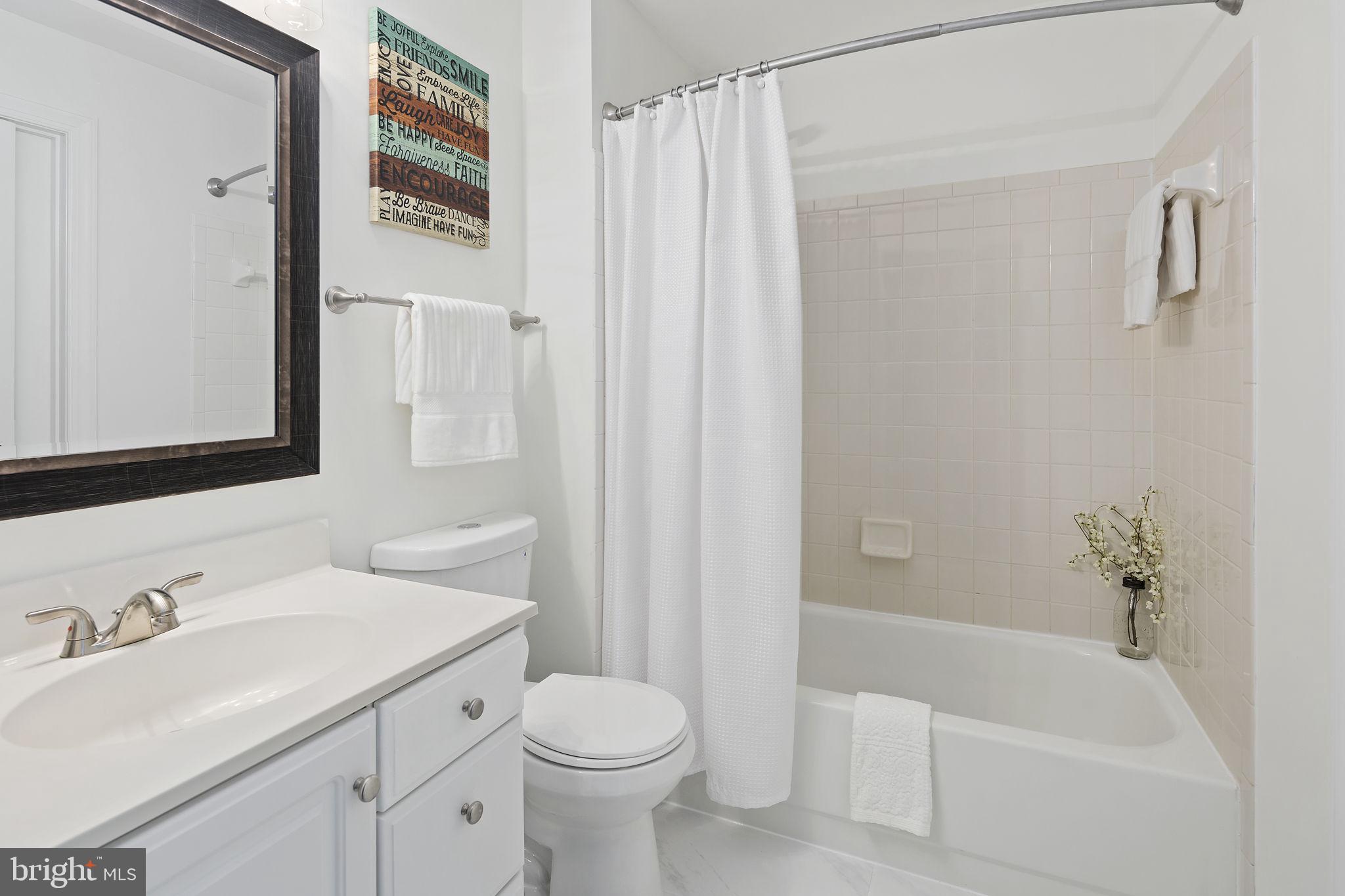 HIGHLAND AT GUNSTON CORNER - Residential