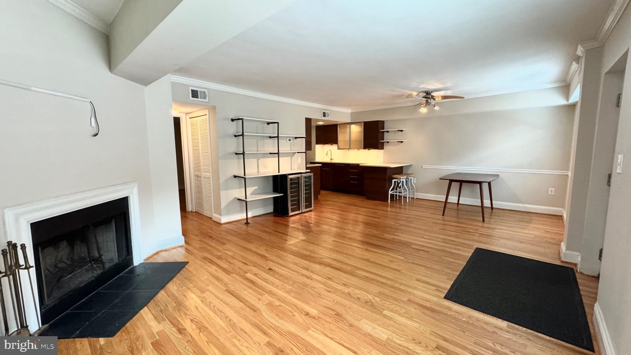 523 8TH STREET NE T-1